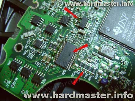 Фрагмент платы электроники с прогоревшими элементами Фрагмент платы электроники с прогоревшими элементами