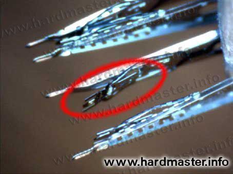 Поврежденные головы. Отмечен погнутый кронштейн. Поврежденные головы. Отмечен погнутый кронштейн.