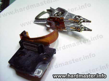 Вместе со шлейфом и коммутатором