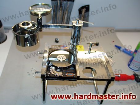 Станция для работ внутри гермозоны жесткого диска Станция для работ внутри гермозоны жесткого диска