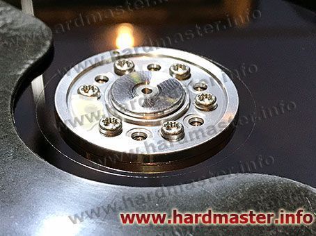 Повреждения поверхности (запилы) на пластинах HDD Samsung HD204UI