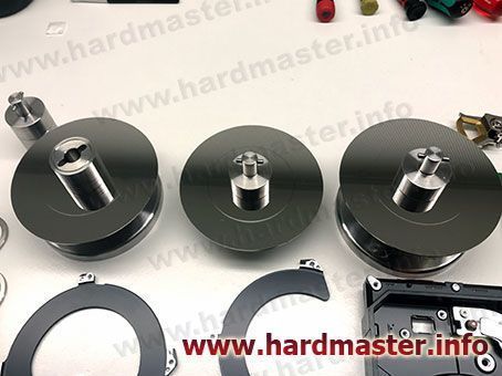 Повреждённые пластины жёсткого диска