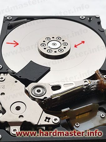 Запилы по поверхности на жёстком диске Toshiba HDWD130UZSVA