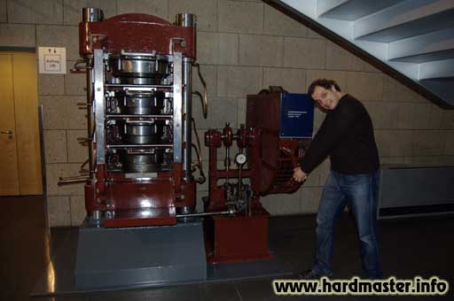 Пресс в музее шоколада