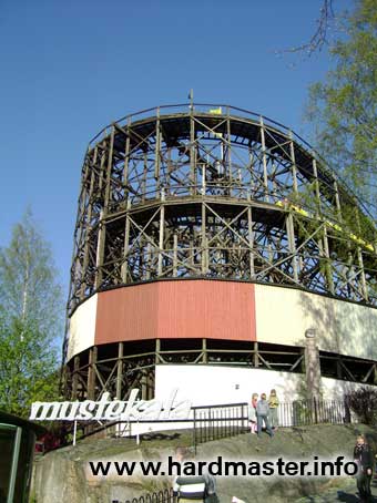 Деревянные русские горки