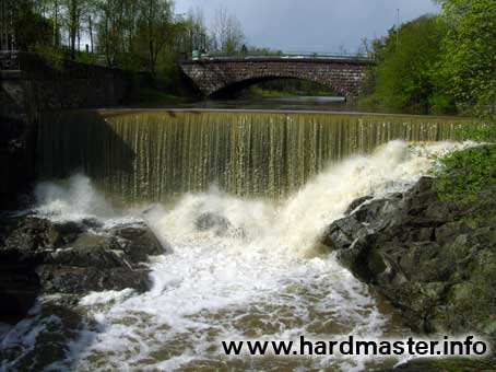 Водопад в черте города
