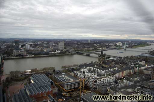 Вид с Кёльнского собора на Рейн